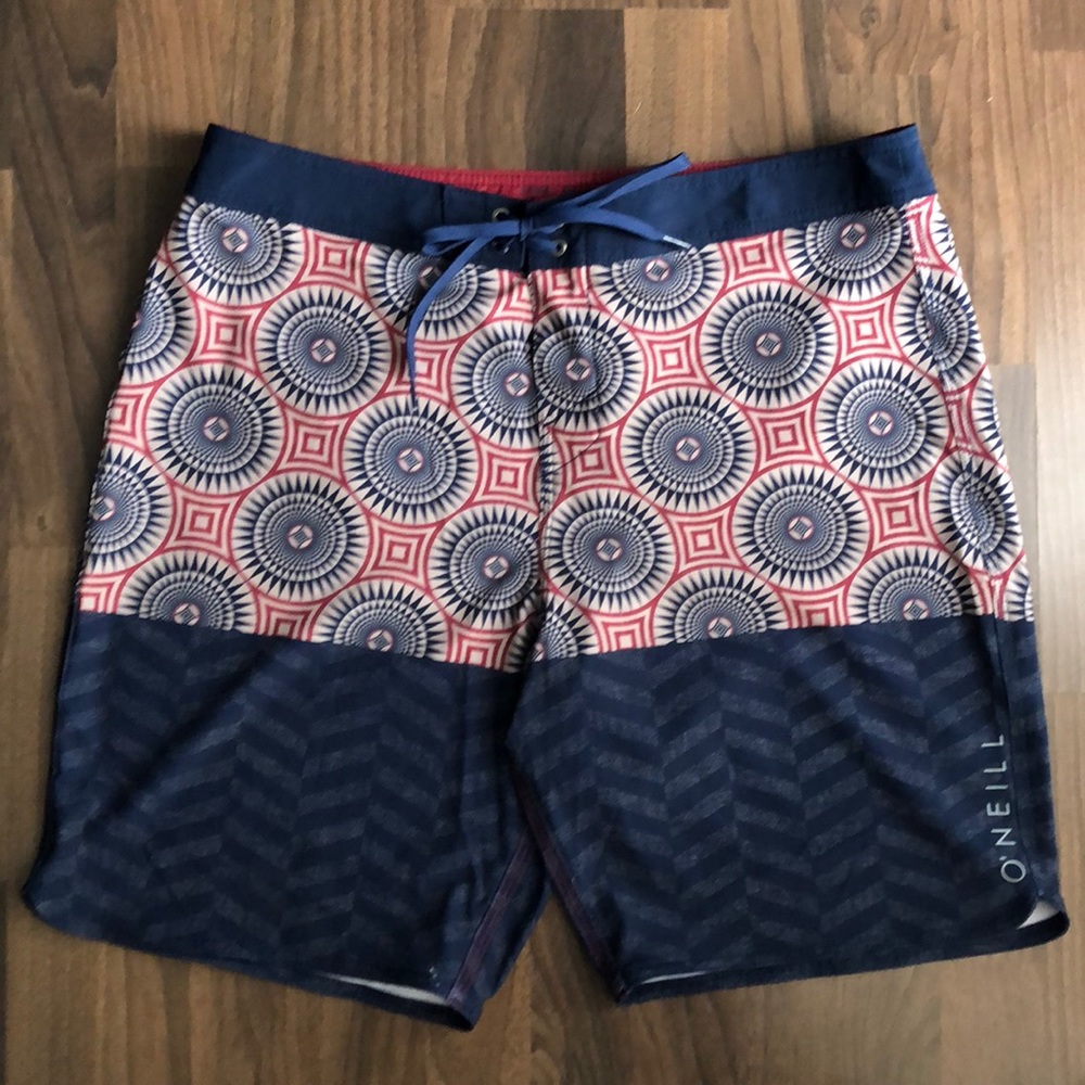 Like new O’Neill men’s swim shorts